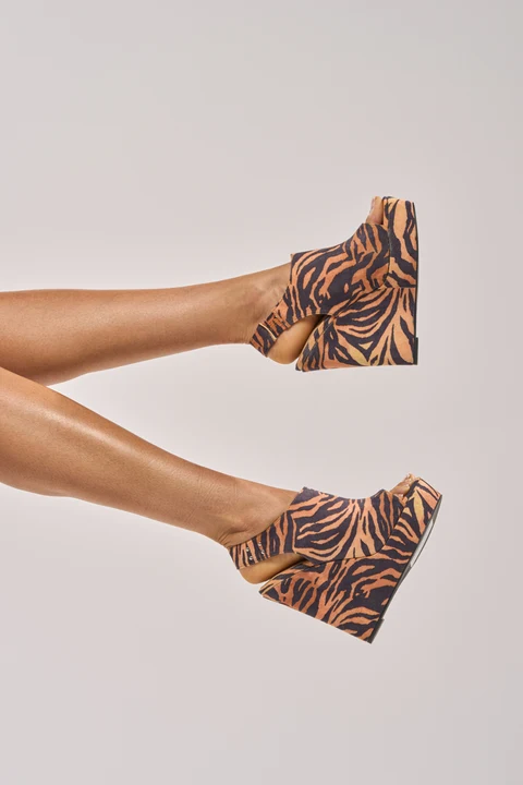 AZALEA WANG ARU TIGER WEDGE SANDAL    8