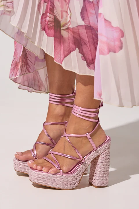 AKIRA GOLD ZAIDEE PINK PLATFORM RAFFIA LACE UP SANDAL 8.5